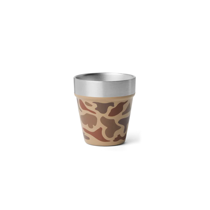 YETI® Schnapsbecher mit Tragebehälter Wetlands Camo