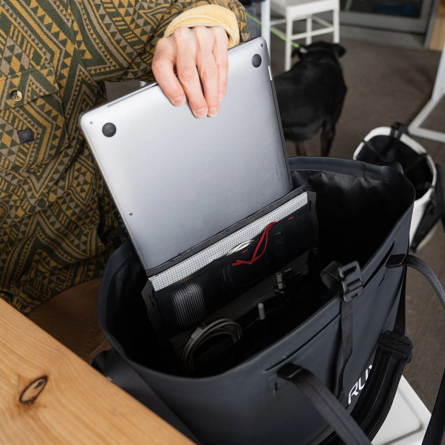 RUX Wasserdichte Tragetasche 30L Black