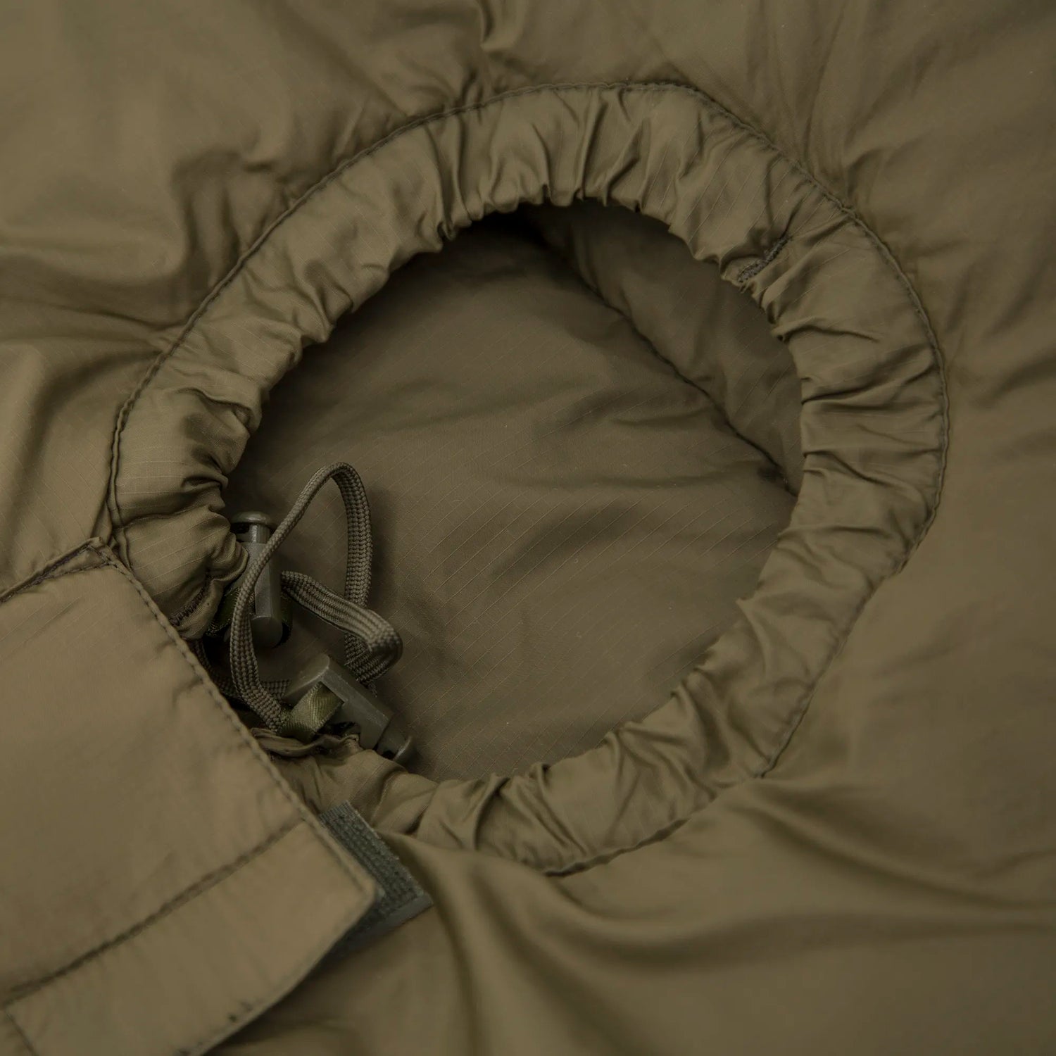 Carinthia Defence 1 Top M + 4°C