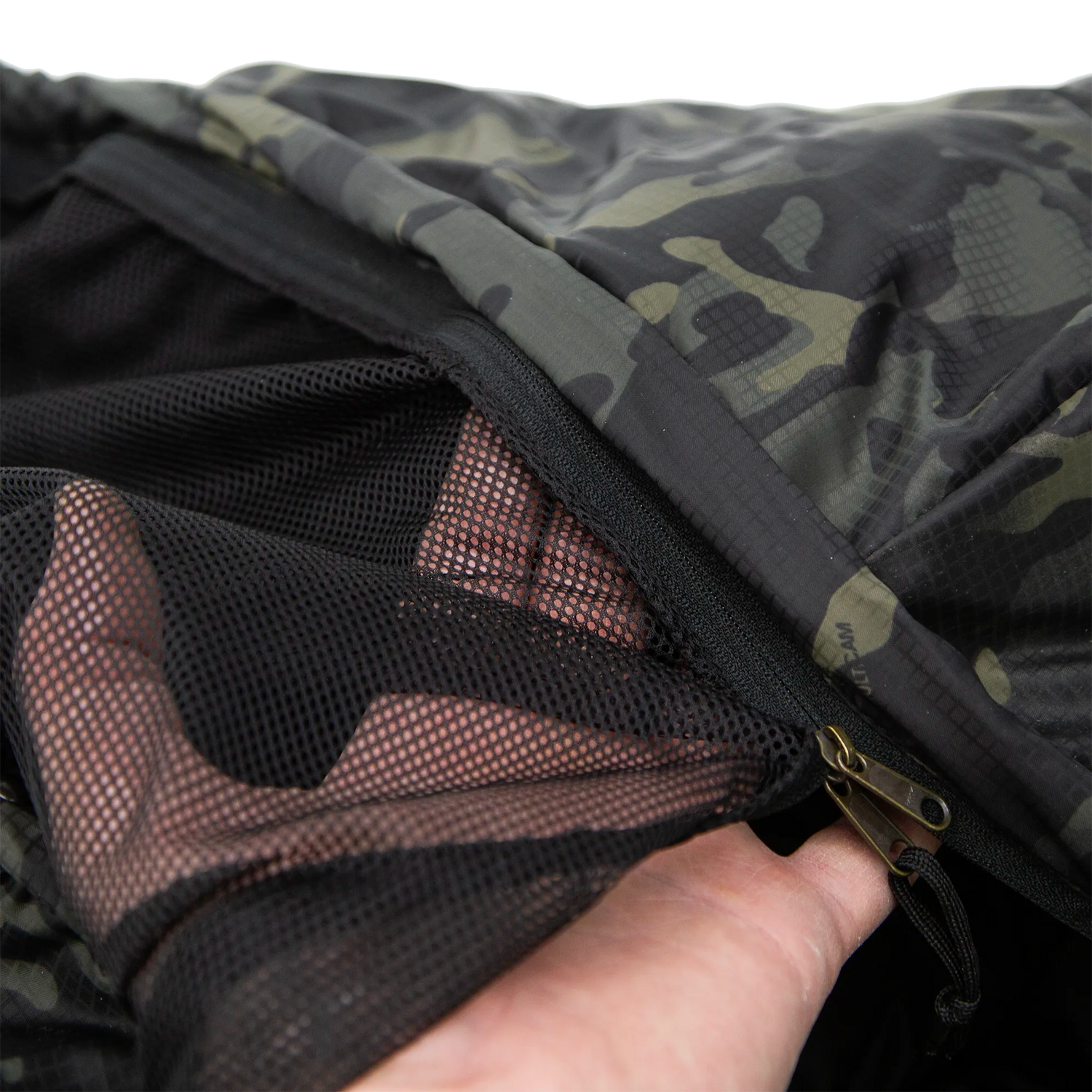 Carinthia Tropen M +5°C Black Multicam